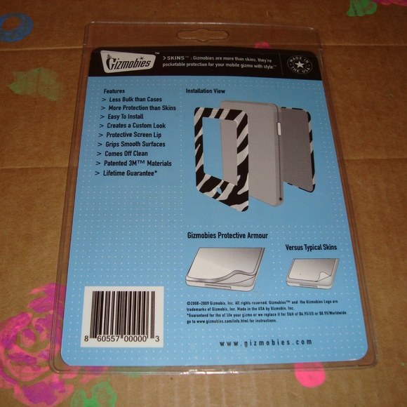 NEW - Gizmobies ALL-IN  iPhone 4 Skin - Picture 4 of 4